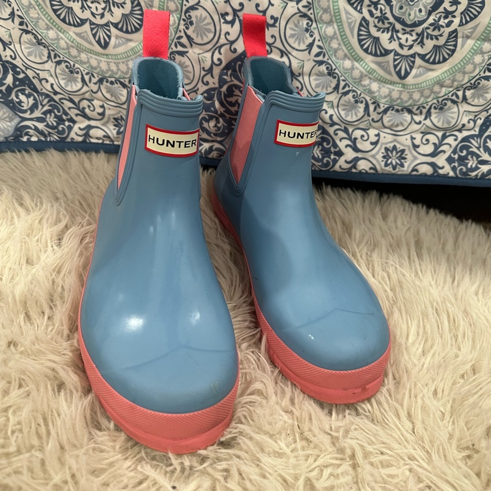 Like new Hunter boots!!
